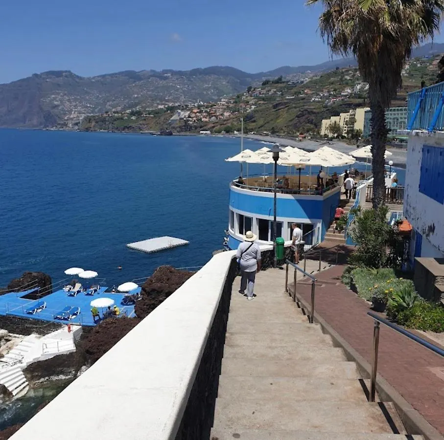 Sea Breeze Beach Penthouse - Praia Formosa Διαμέρισμα Φουνκάλ