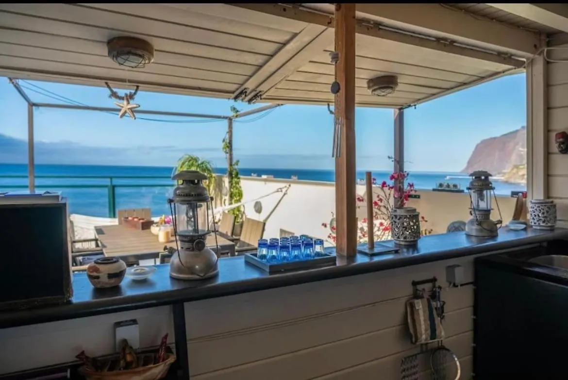 Sea Breeze Beach Penthouse - Praia Formosa location