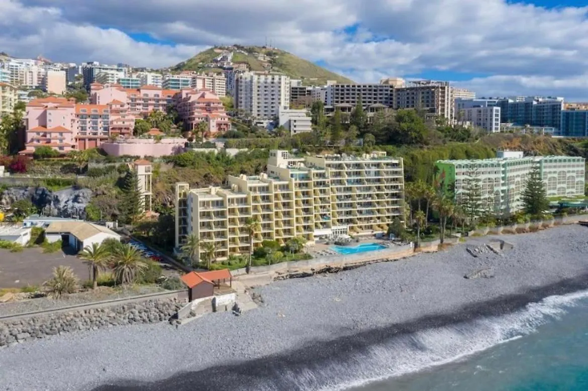 Sea Breeze Beach Penthouse - Praia Formosa Apartman Funchal